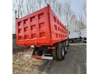 Camion basculantă SINOTRUK HOWO