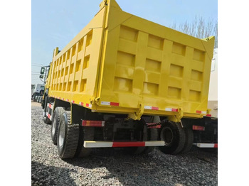 Camion basculantă SINOTRUK HOWO