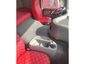 Camion basculantă SINOTRUK HOWO