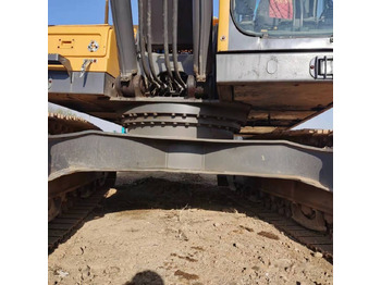 Excavator pe şenile VOLVO EC210BLC