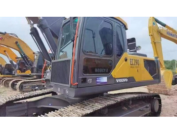 Excavator pe şenile VOLVO EC290