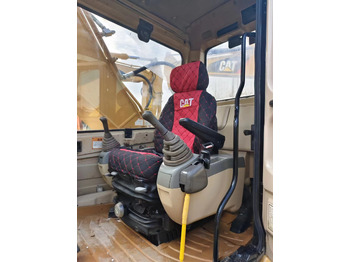 Excavator pe şenile CATERPILLAR CAT 320BL: Foto 5