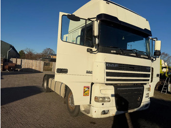 Cap tractor DAF XF 95 430