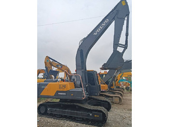 Excavator pe şenile VOLVO EC240