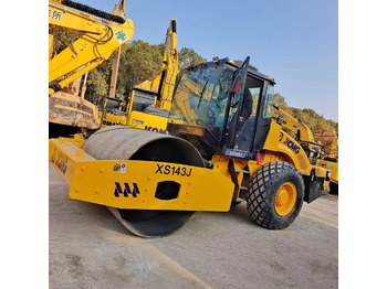 Compactor XCMG XS143J