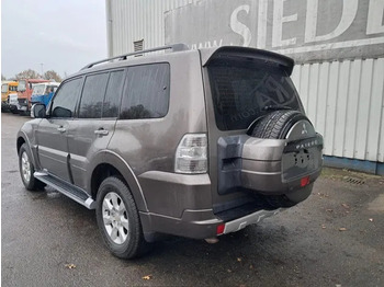 Automobil Mitsubishi Pajero GLS 3.5 - V6 , 4x4 , 7 Pers. , Full option: Foto 5 Automobil Mitsubishi Pajero GLS 3.5 - V6 , 4x4 , 7 Pers. , Full option: Foto 5