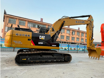 Excavator pe şenile CATERPILLAR 325D