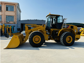 Încărcător frontal pe pneuri CATERPILLAR 966F