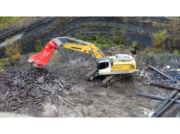 Excavator pe şenile LIEBHERR