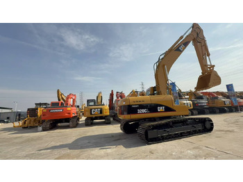 Excavator pe şenile CATERPILLAR 320CL