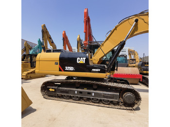 Excavator pe şenile