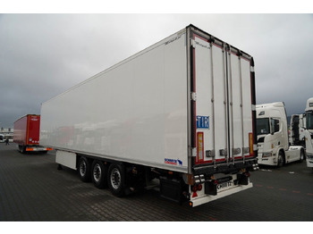 Semiremorcă frigider Schmitz Cargobull CHŁODNIA / THERMO KING  / HAKÓWKA / OŚ PODNOSZO: Foto 3