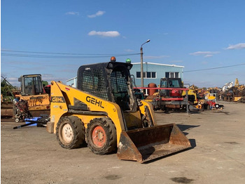 Mini încărcător Gehl R 220: Foto 4 Mini încărcător Gehl R 220: Foto 4