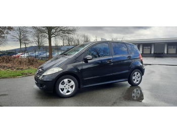 Automobil MERCEDES-BENZ