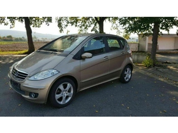 Automobil MERCEDES-BENZ