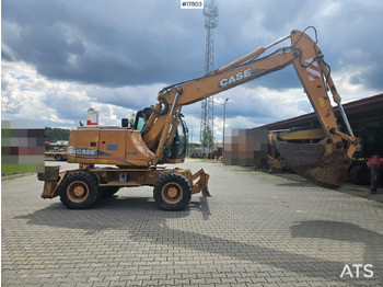 Excavator pe roţi CASE