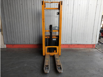 Transpalet la mare înălţime Jungheinrich EJC 212 Z: Foto 3 Transpalet la mare înălţime Jungheinrich EJC 212 Z: Foto 3