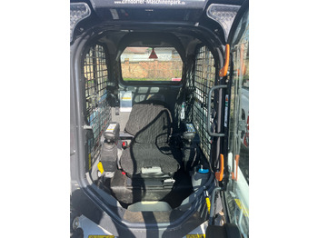 Mini încărcător nou BOBCAT T450: Foto 4 Mini încărcător nou BOBCAT T450: Foto 4