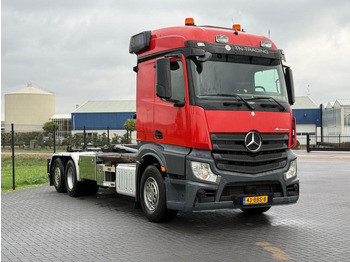 Camion cu cârlig MERCEDES-BENZ Actros