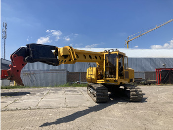 Excavator pe şenile