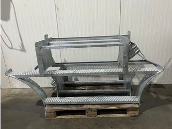 Cabină și interior LIEBHERR