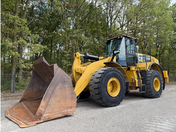 Încărcător frontal pe pneuri CATERPILLAR 972M