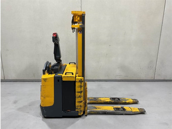 Transpalet la mare înălţime JUNGHEINRICH