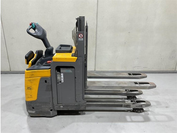 Transpalet la mare înălţime JUNGHEINRICH ERD