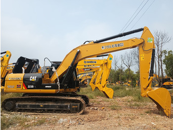 Excavator pe şenile CATERPILLAR 323D2L