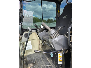 Excavator pe şenile Caterpillar: Foto 3