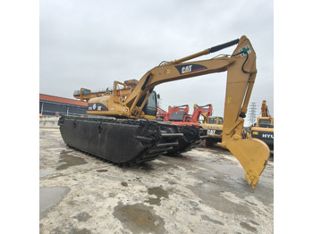 Excavator plutitoare CAT 320C: Foto 2 Excavator plutitoare CAT 320C: Foto 2