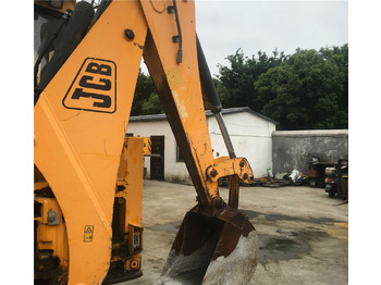 Buldoexcavator JCB 3CX