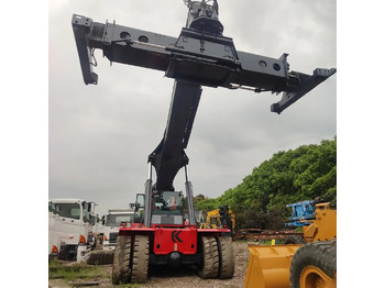 Reach stacker KALMAR: Foto 3 Reach stacker KALMAR: Foto 3