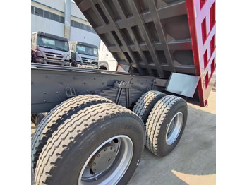 Camion basculantă SINOTRUK HOWO