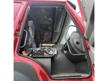 Camion basculantă SINOTRUK HOWO: Foto 5