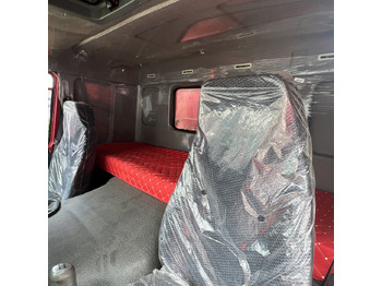 Camion basculantă SINOTRUK HOWO