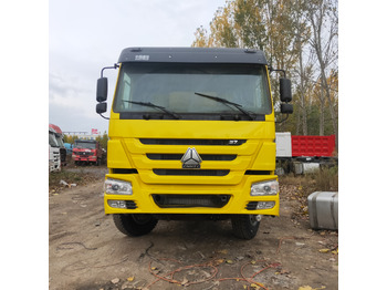 Camion basculantă SINOTRUK HOWO