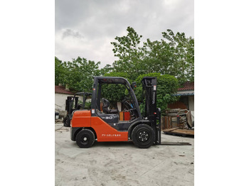 Stivuitor diesel TOYOTA