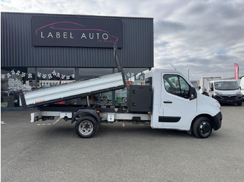 Autoutilitară basculantă NISSAN