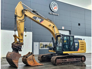 Excavator pe şenile CATERPILLAR 323EL