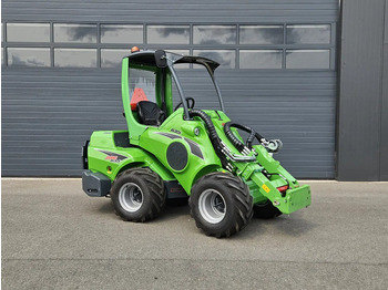 Mini încărcător pe şenile AVANT