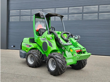 Mini încărcător pe şenile AVANT