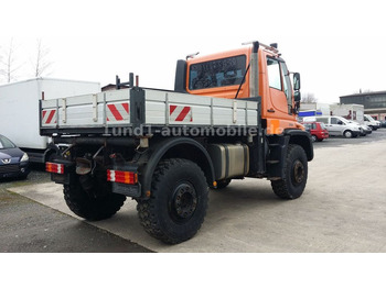 Camion basculantă UNIMOG U300