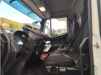 Camion cu macara, Camion basculantă IVECO EUROCARGO 120-210: Foto 3