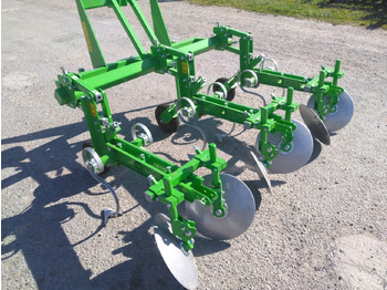 Maşină pentru prelucrarea solului BOMET