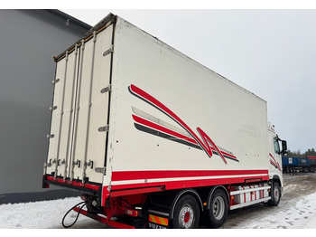 VolvoFH13 500 6x2 în leasing VolvoFH13 500 6x2: Foto 5 VolvoFH13 500 6x2 în leasing VolvoFH13 500 6x2: Foto 5