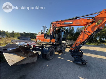 Excavator pe roţi DOOSAN DX170W-5