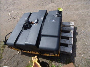 Încărcător frontal pe pneuri VOLVO L120F