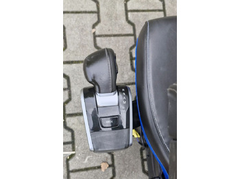 Cabină și interior VOLVO FH5 FM5 FOTEL KIEROWCY UK: Foto 5