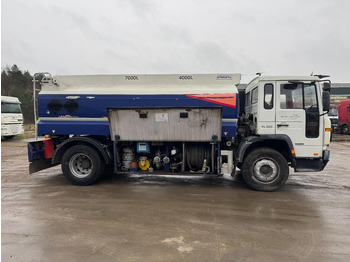 Camion cisternă Volvo FL 6 - 220 (11000 L / 2 COMPARTMENTS / 18 TON / MANUAL GEARBOX / PERFECT): Foto 4 Camion cisternă Volvo FL 6 - 220 (11000 L / 2 COMPARTMENTS / 18 TON / MANUAL GEARBOX / PERFECT): Foto 4